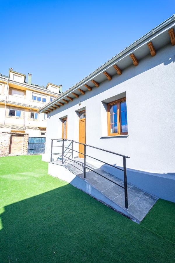 Villa Covadonga By Bebalmy Pedruno Exterior photo
